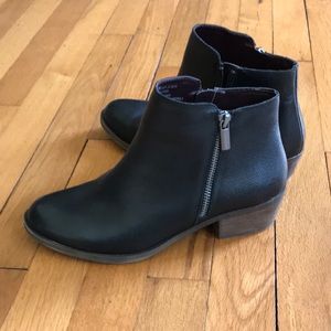 Black Kensie Ghita ankle boots